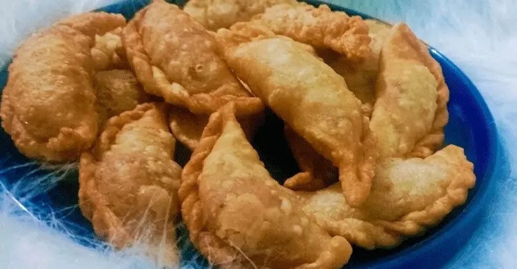 বাড়িতে বানিয়ে ফেলুন ভাজা কুলি পিঠা