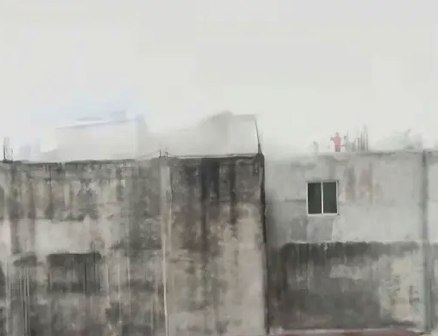 রাজধানীর পুরান ঢাকায় ভয়াবহ আগুন, নিয়ন্ত্রণে ৫ ইউনিট